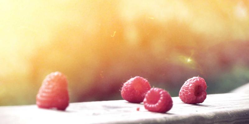 塑料制品如何抵御岁月侵蚀？深度解析耐候老化：从挤出成型到户外测试全攻略